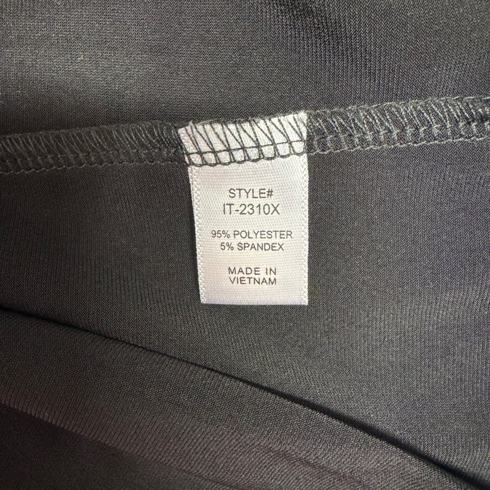 Zenana Black Sleeveless Pleated Neck Keyhole Back Blouse Top Womens 1X Office - Picture 6 of 8
